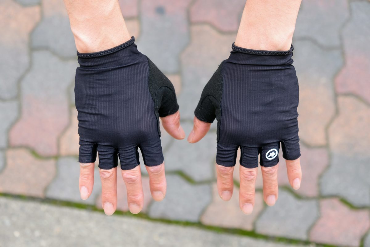 ASSOS / RS Aero SF Gloves】夏用グローブの最適解 | Circles／名古屋 